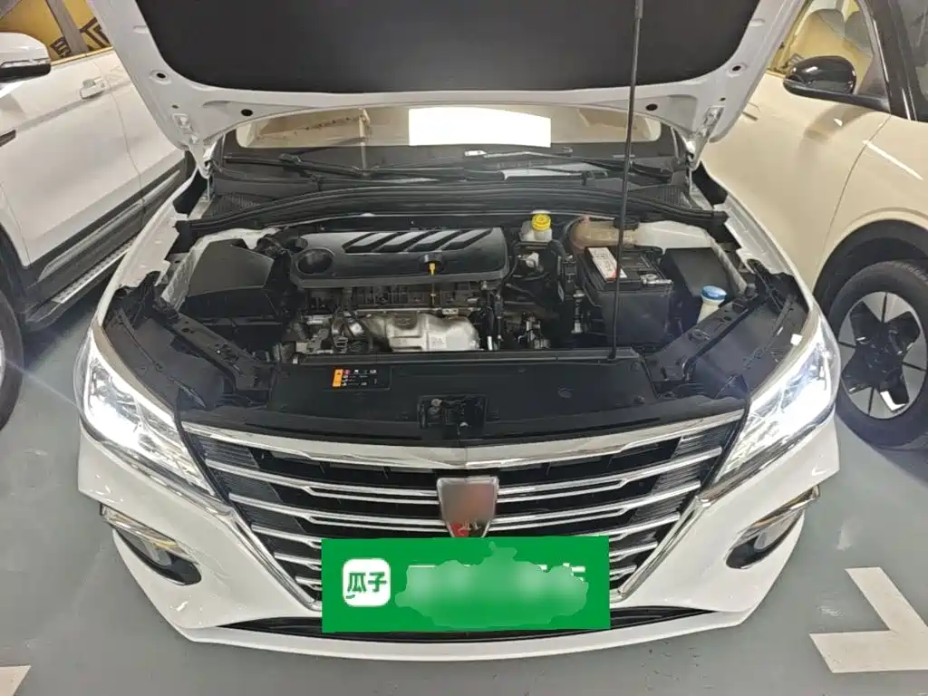 Фото 20 - Roewe i5