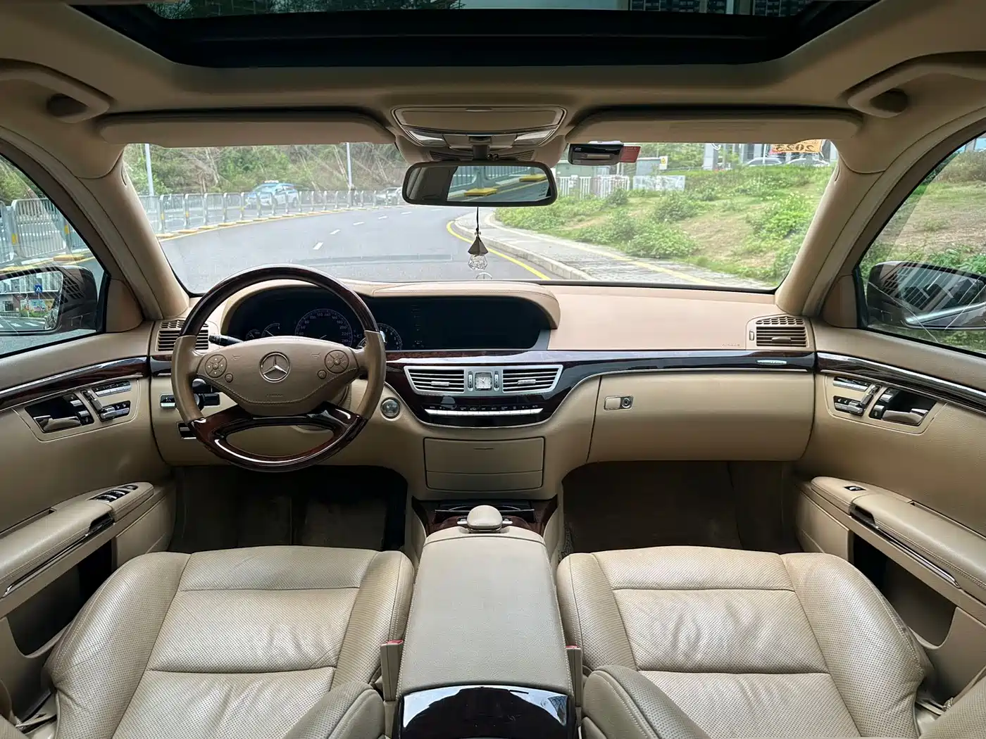 Mercedes-Benz S-Class 2012 S 350 L Grand Edition фото 13