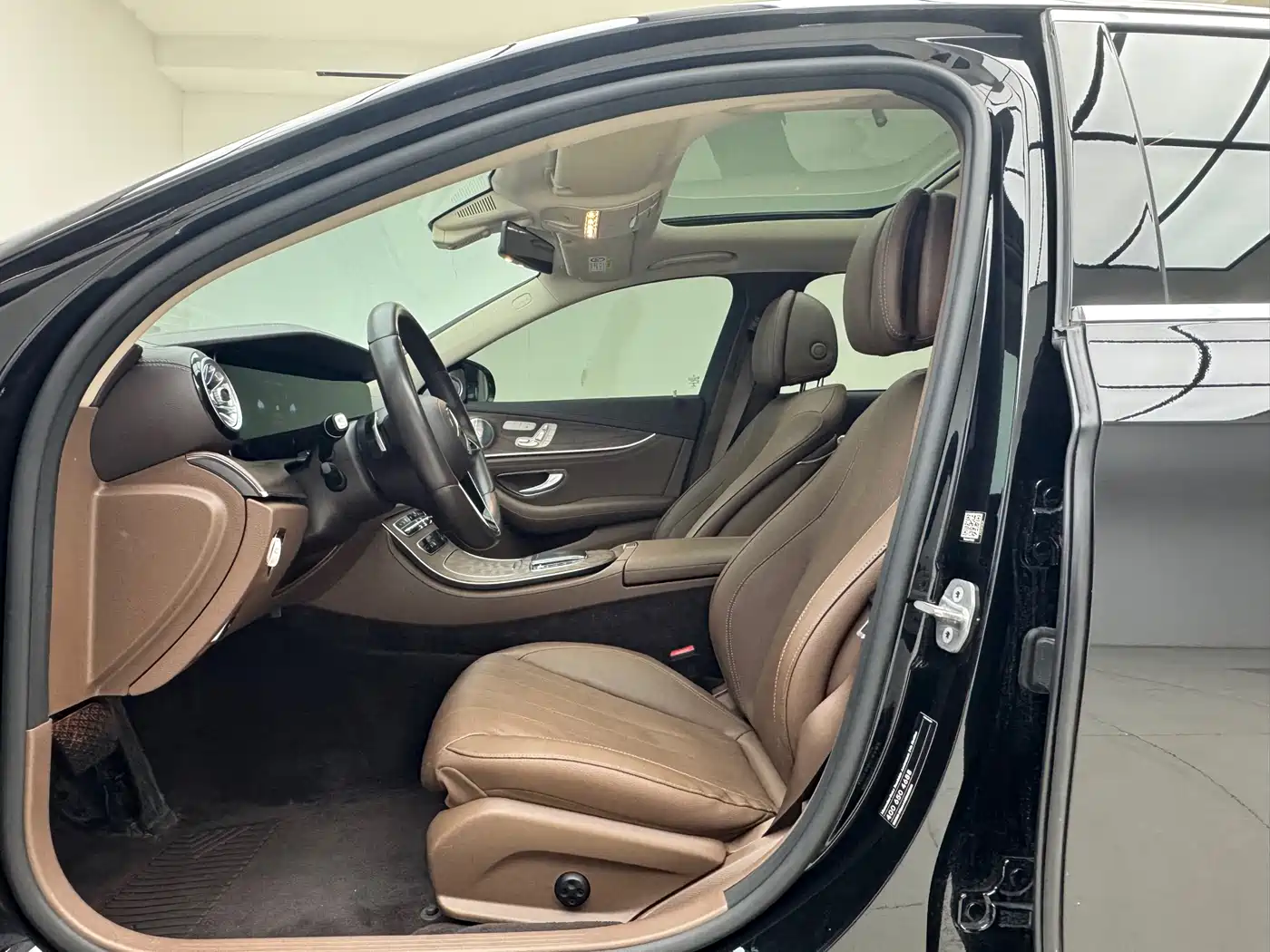 Mercedes-Benz E-Class 2021 E 300 L Luxury фото 14