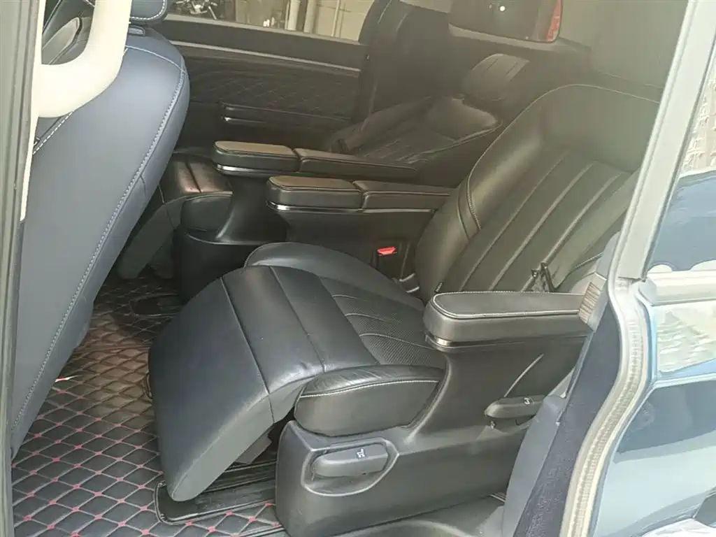 GAC Trumpchi Trumpchi M8 2020 Pilot 390T Prestige Edition фото 17