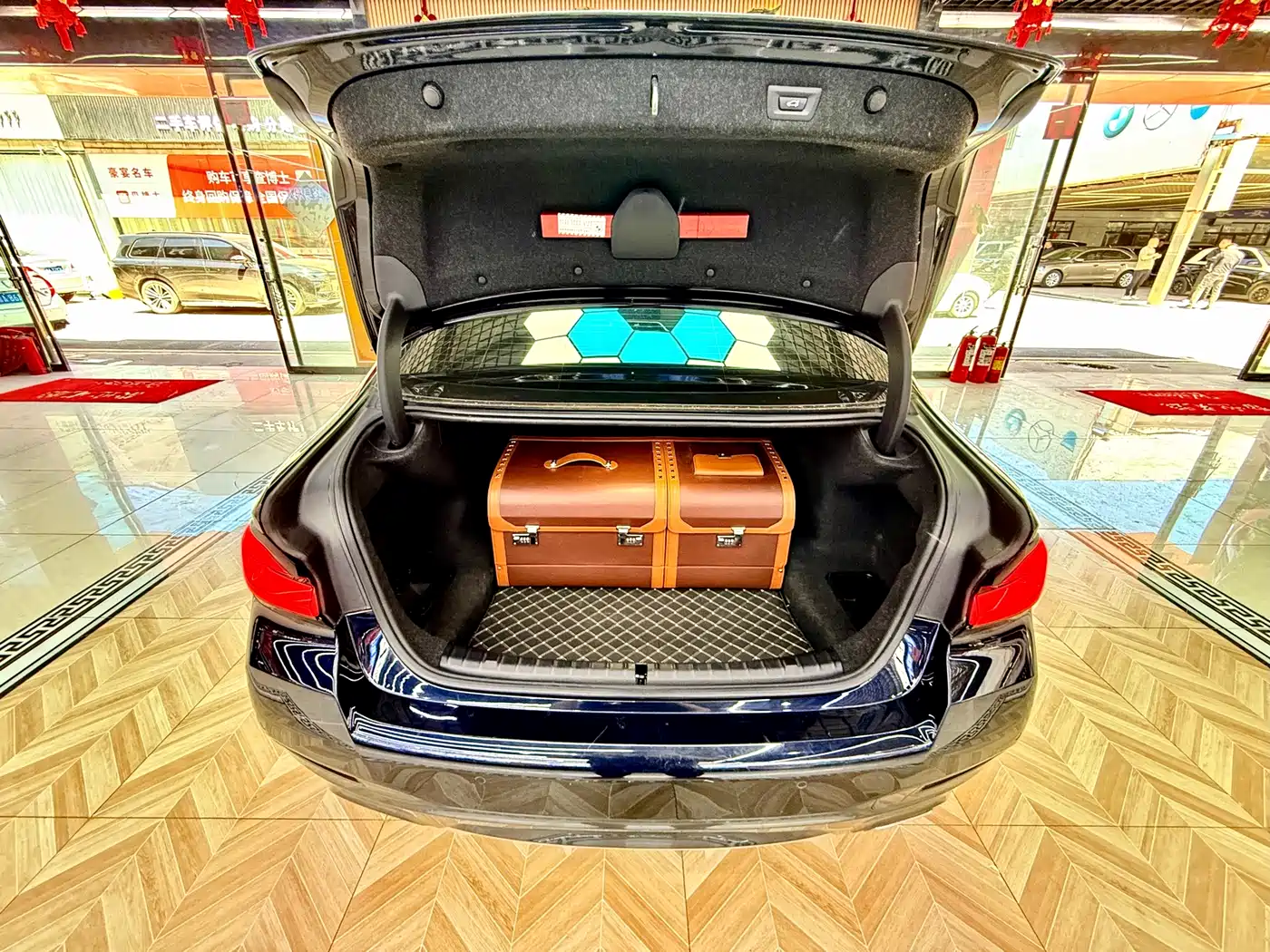BMW 5 Series 2021 530Li Leading M Sport Package фото 19