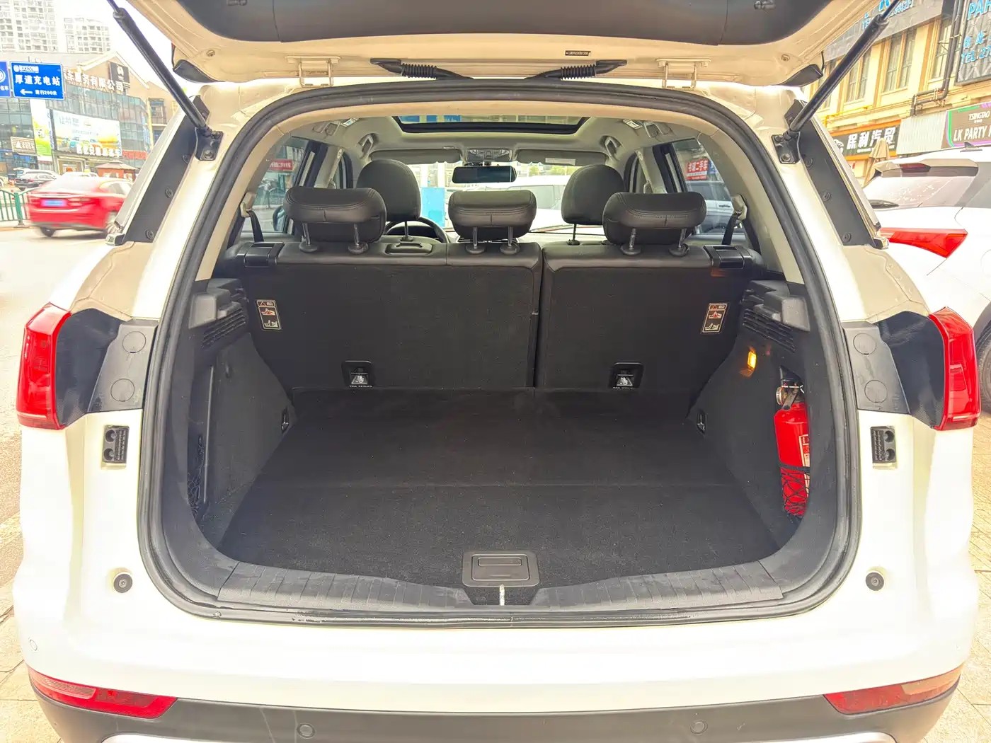 Haval H6 Coupe 2015 Model Blue Label 2.0T Automatic 2WD Urban фото 14
