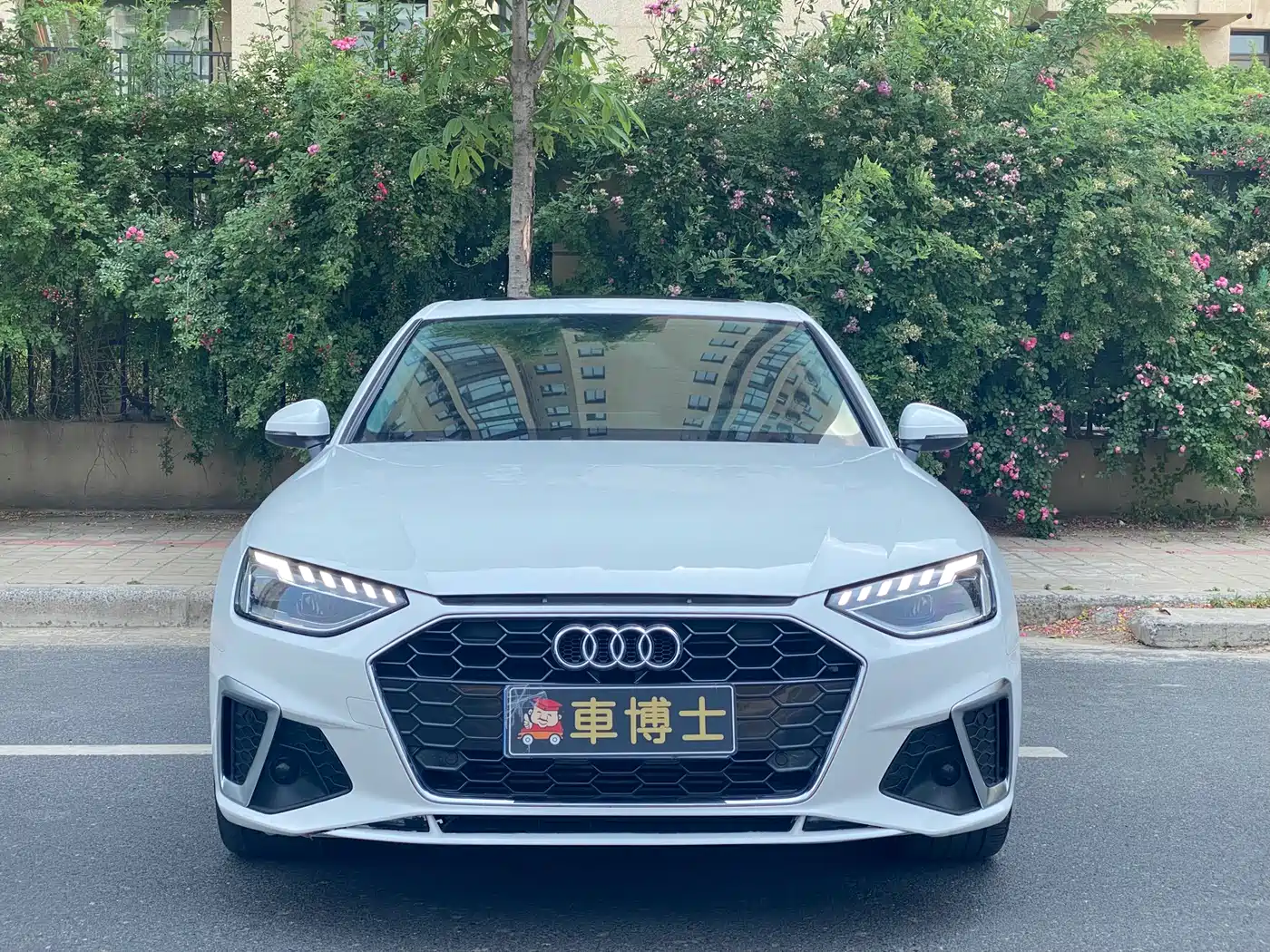 Audi A4L 2020 40 TFSI Fashion Dynamic Edition фото 2
