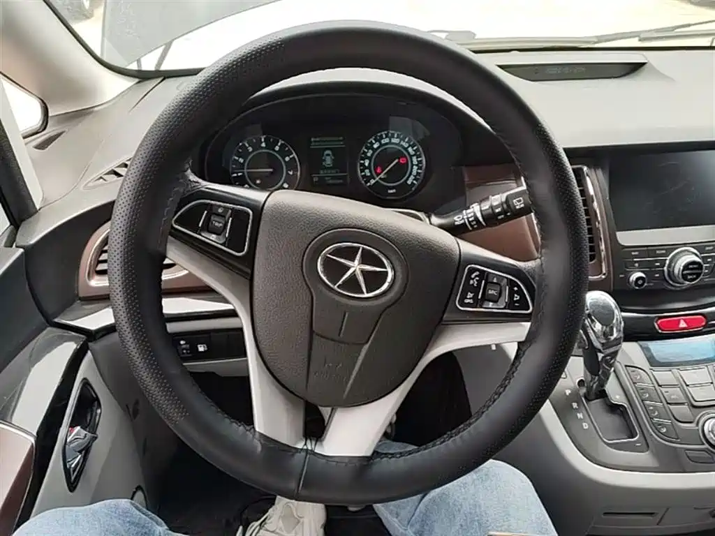 JAC Motors Refine M5 2016 2016 2.0T Gasoline Automatic Business Edition