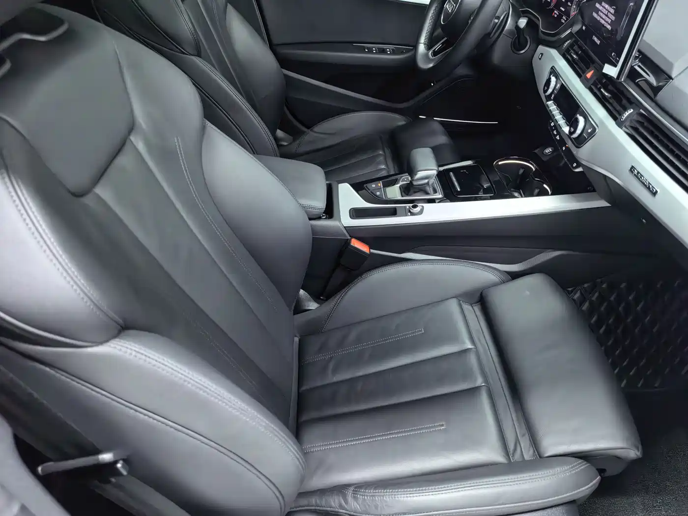 Audi A5 (Import) 2023 Sportback 40 TFSI quattro Luxury Dynamic фото 5