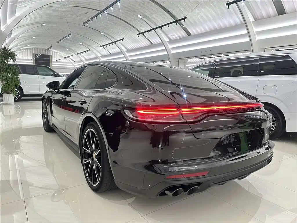 Porsche Panamera 2023 Facelift Panamera 2.9T Platinum Edition фото 14