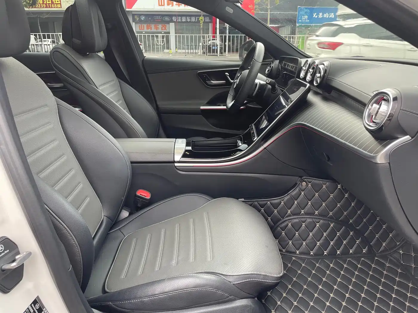 MERCEDES-BENZ C CLASS