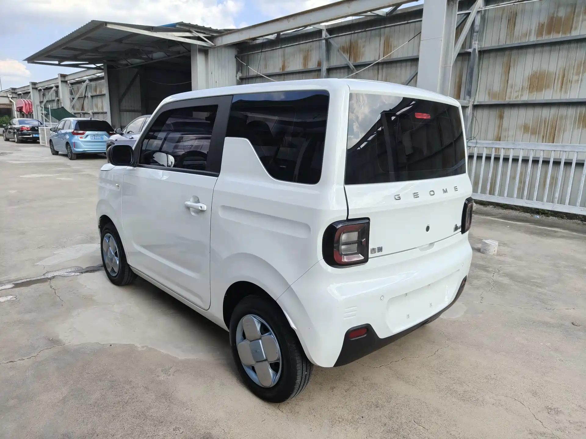 Фото 13 - Geely Galaxy Panda