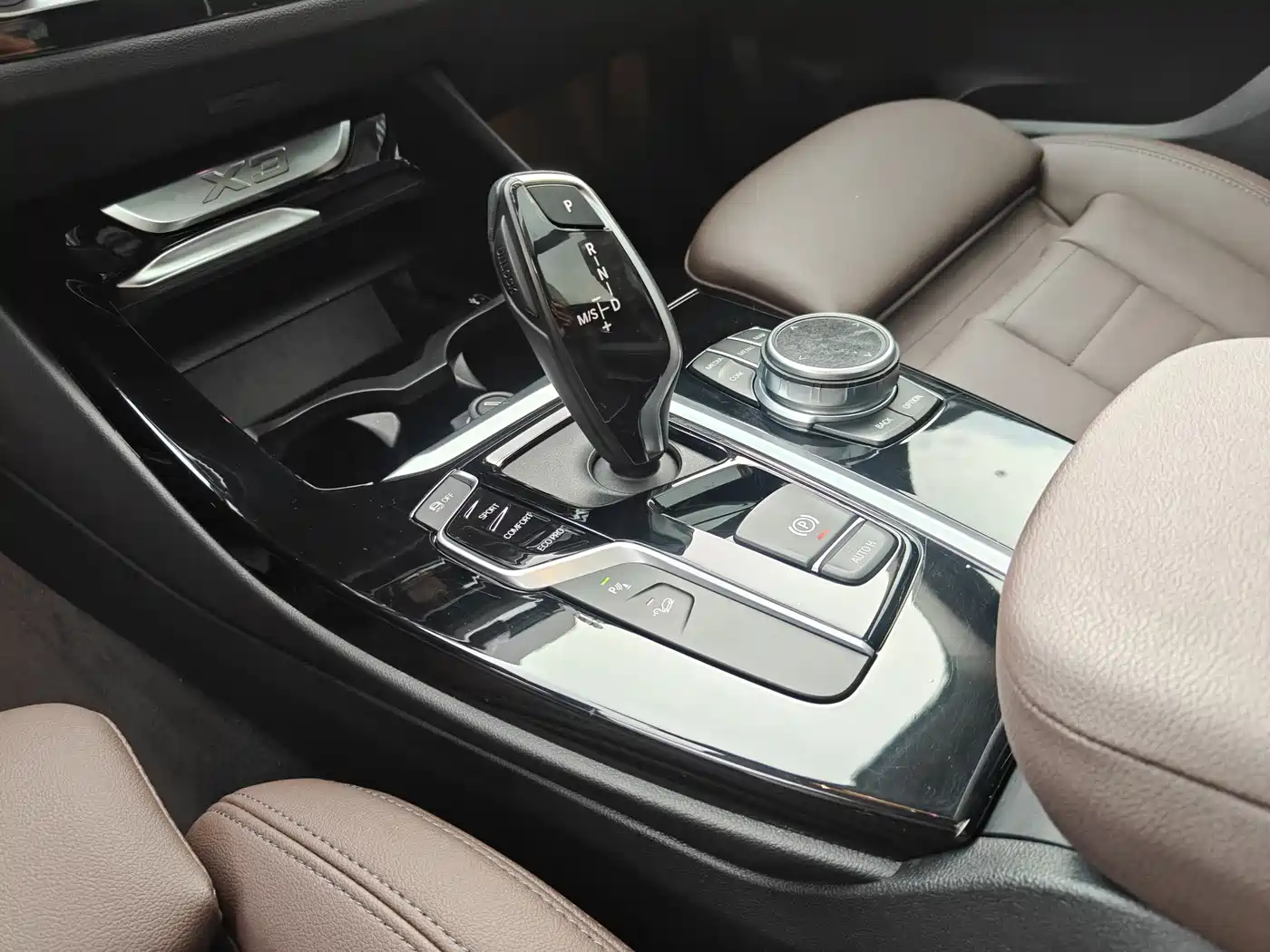 BMW X3 2021 xDrive25i Luxury Package фото 15