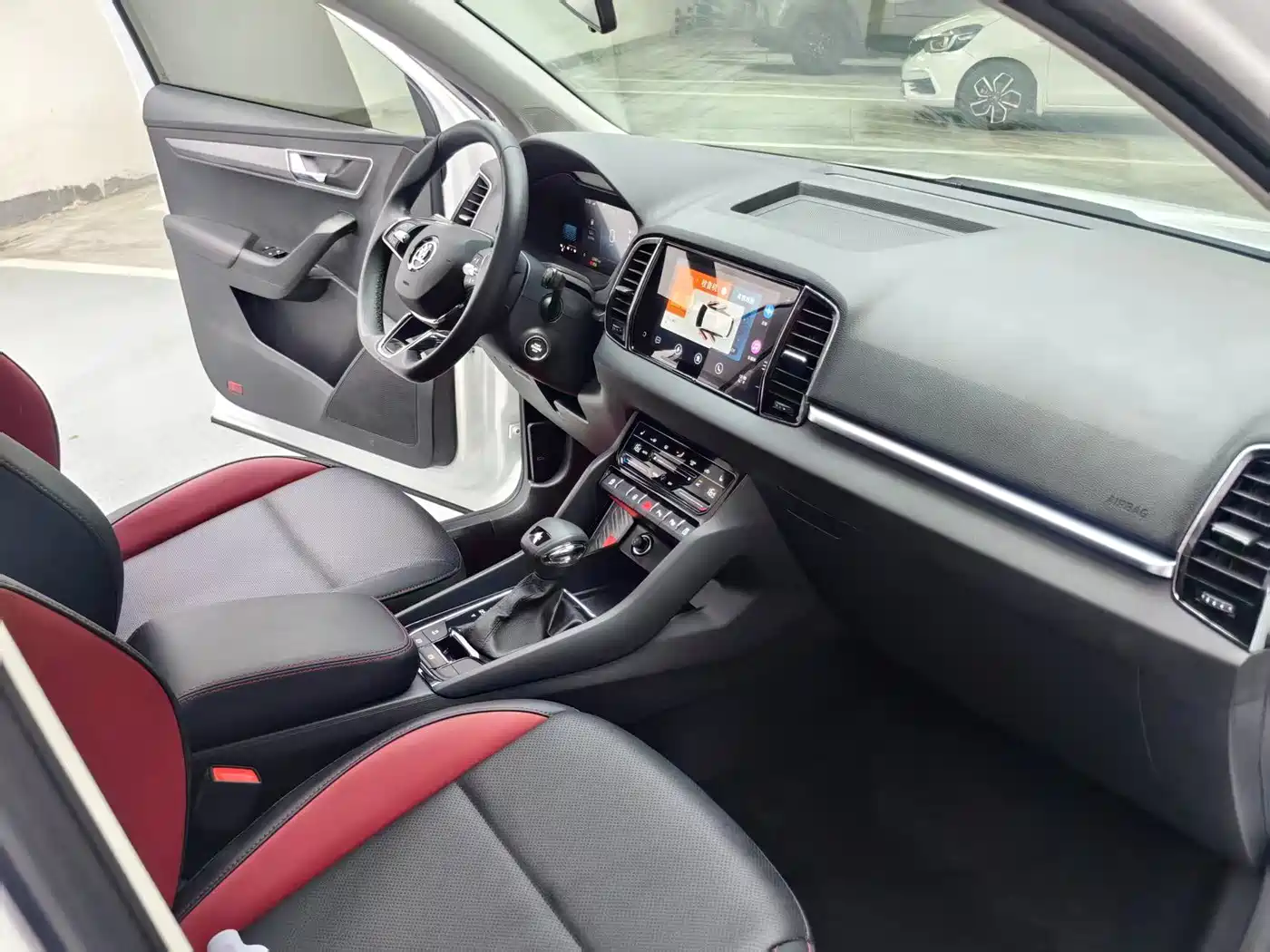 Škoda Karoq 2023 TSI280 Smart Edition фото 23