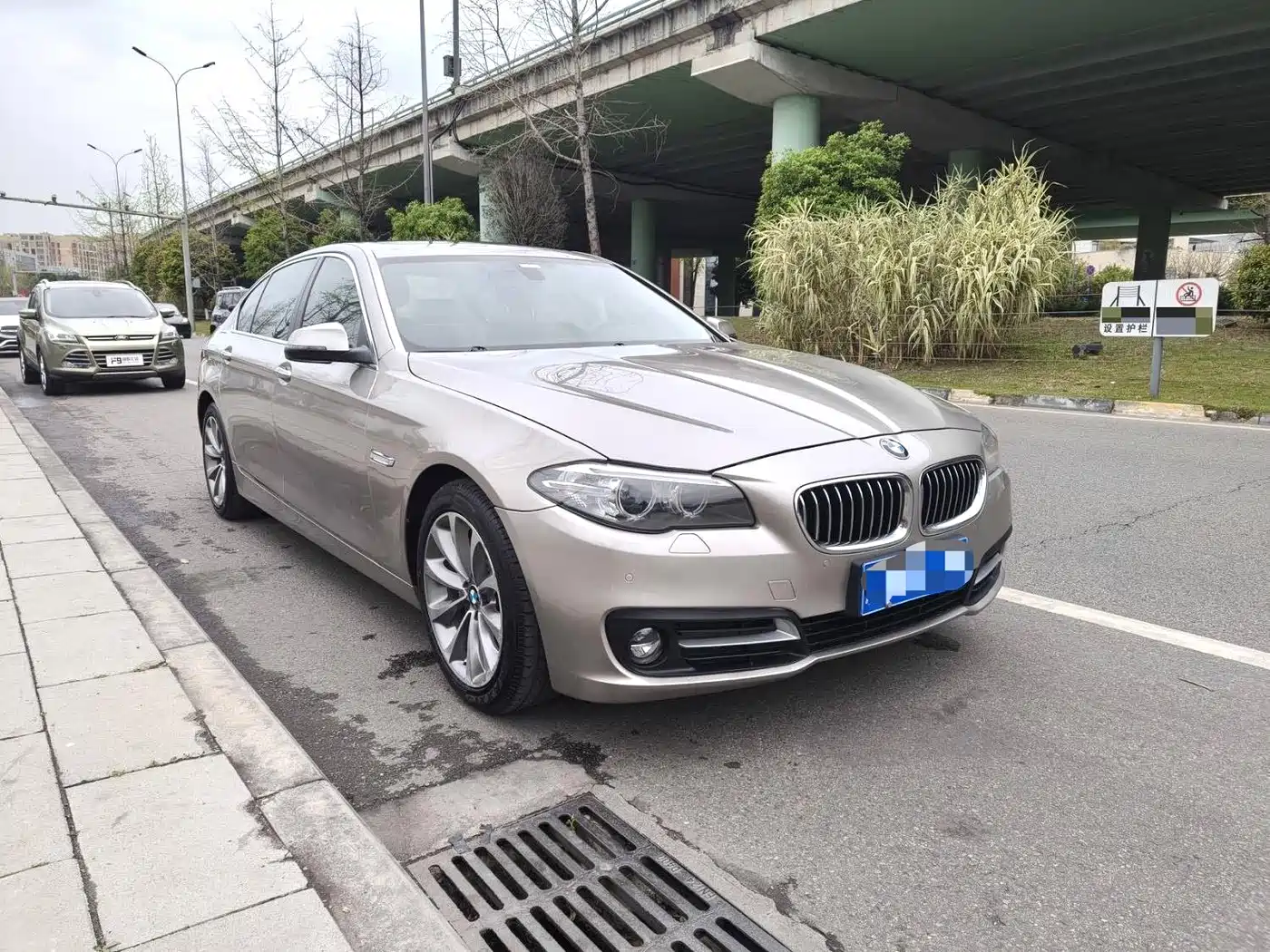 BMW 5 Series 2017 528Li Leading Edition фото 3