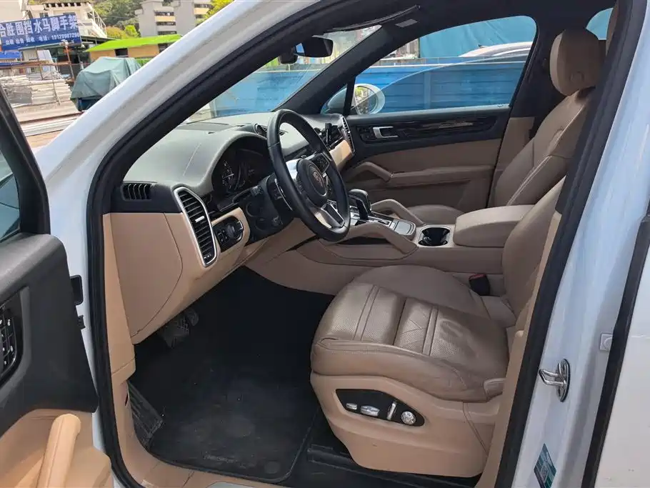 PORSCHE CAYENNE NEW ENERGY