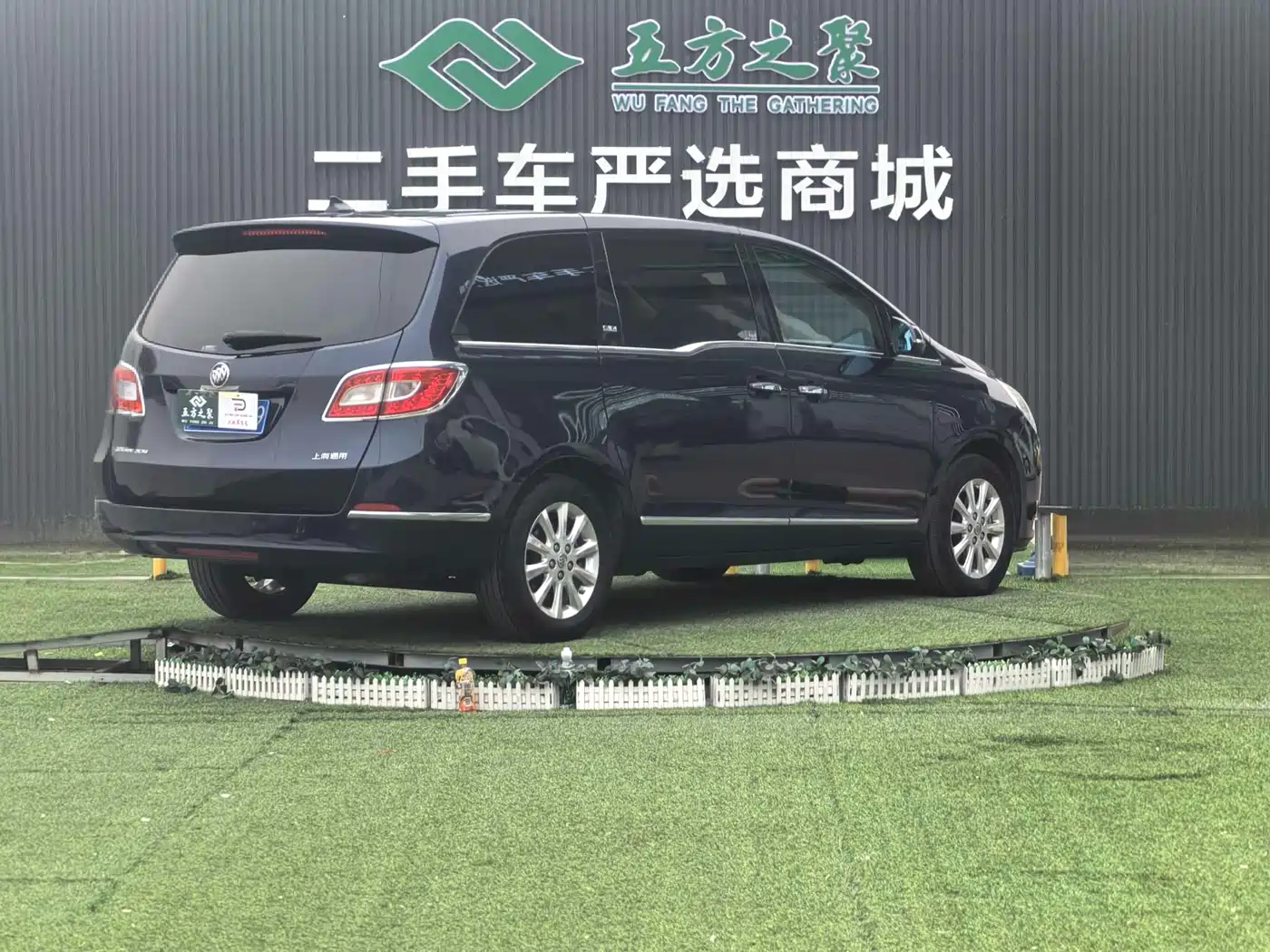 Buick GL8 2011 3.0L XT Luxury Business Flagship фото 21