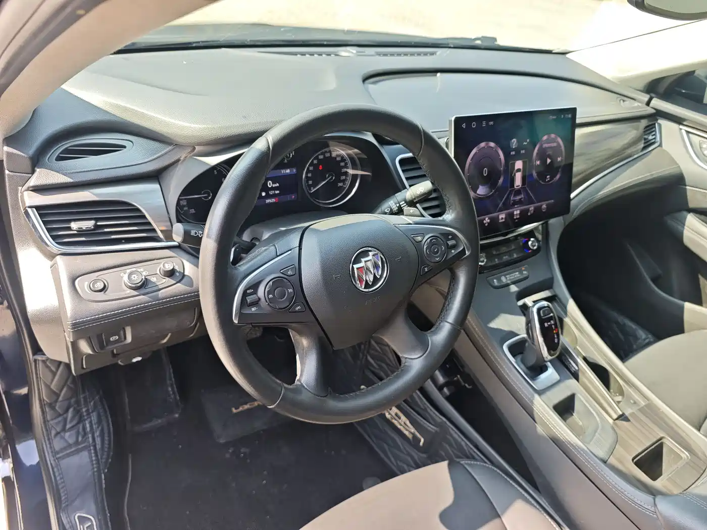 BUICK LACROSSE