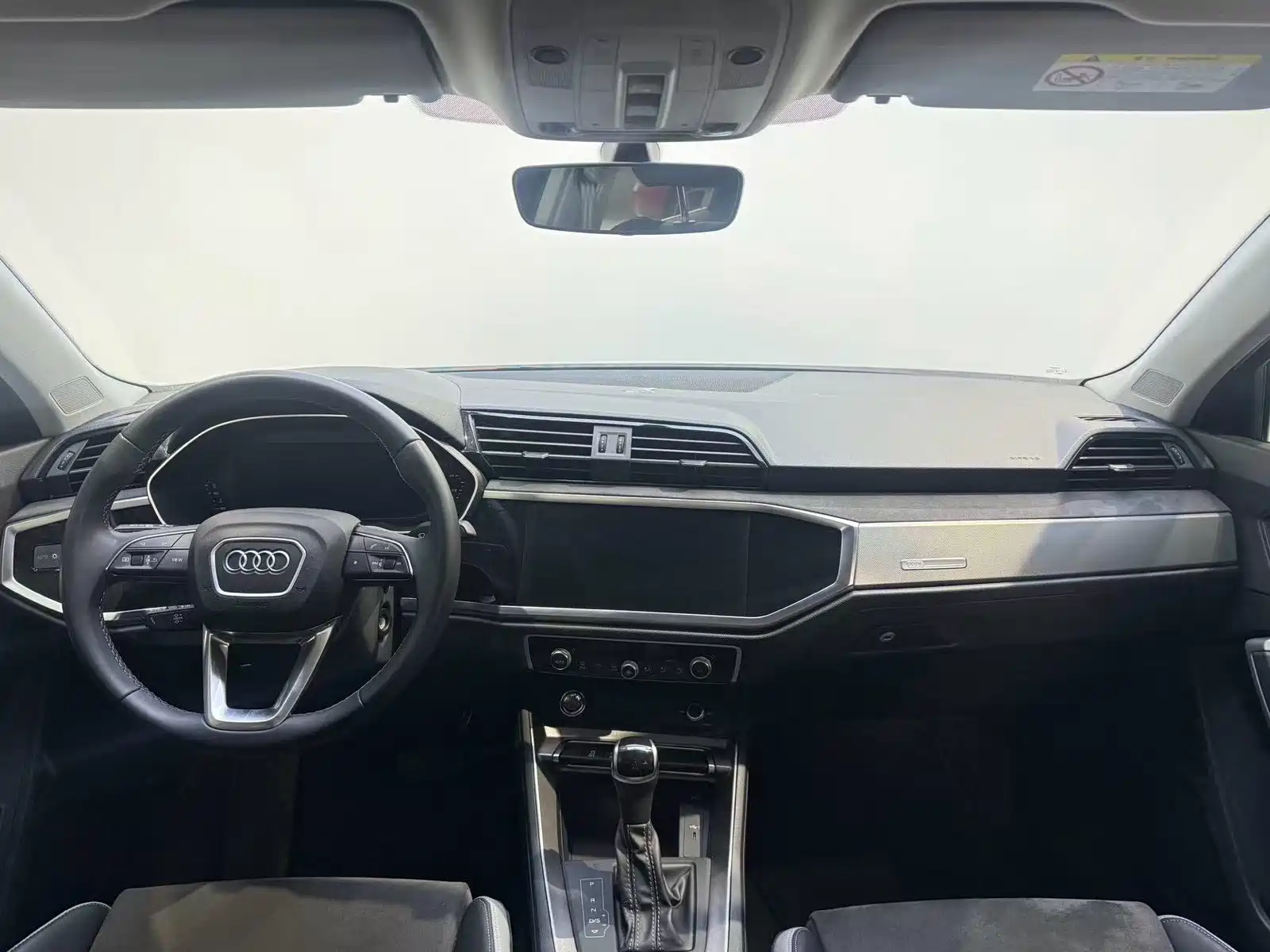 Фото 6 - Audi Q3
