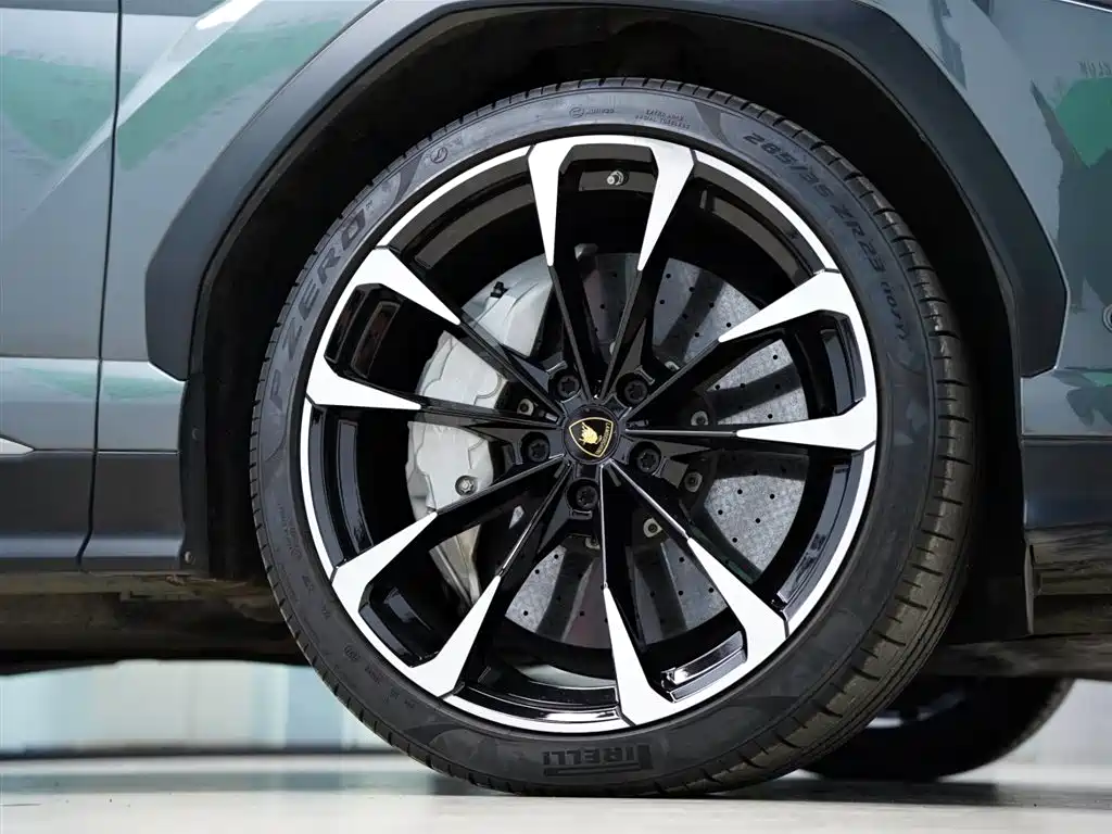 Lamborghini Urus 2018 4.0T V8 фото 55