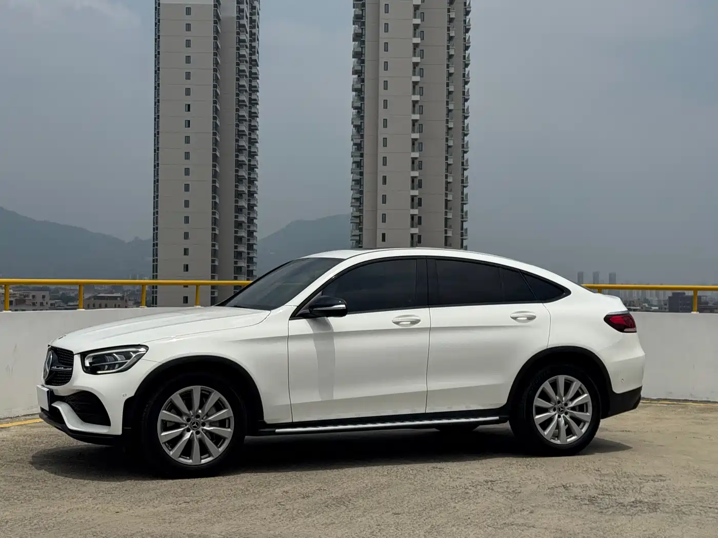 Mercedes-Benz GLC Coupe 2020 GLC 260 4MATIC Coupe SUV