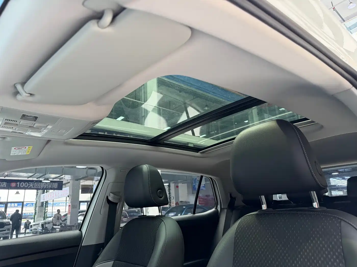 Volkswagen Tanying 2023 Model 200TSI DSG Joy Smart Connect Edition фото 13
