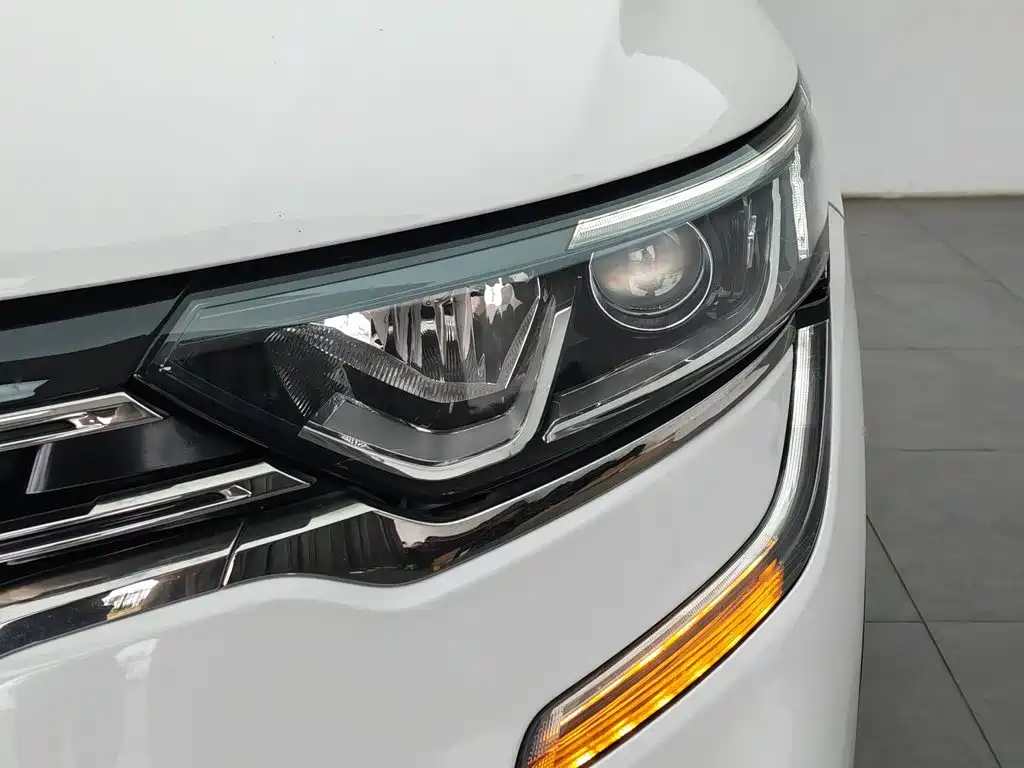Renault Koleos 2017 2017 2.0L 2WD Luxury Edition