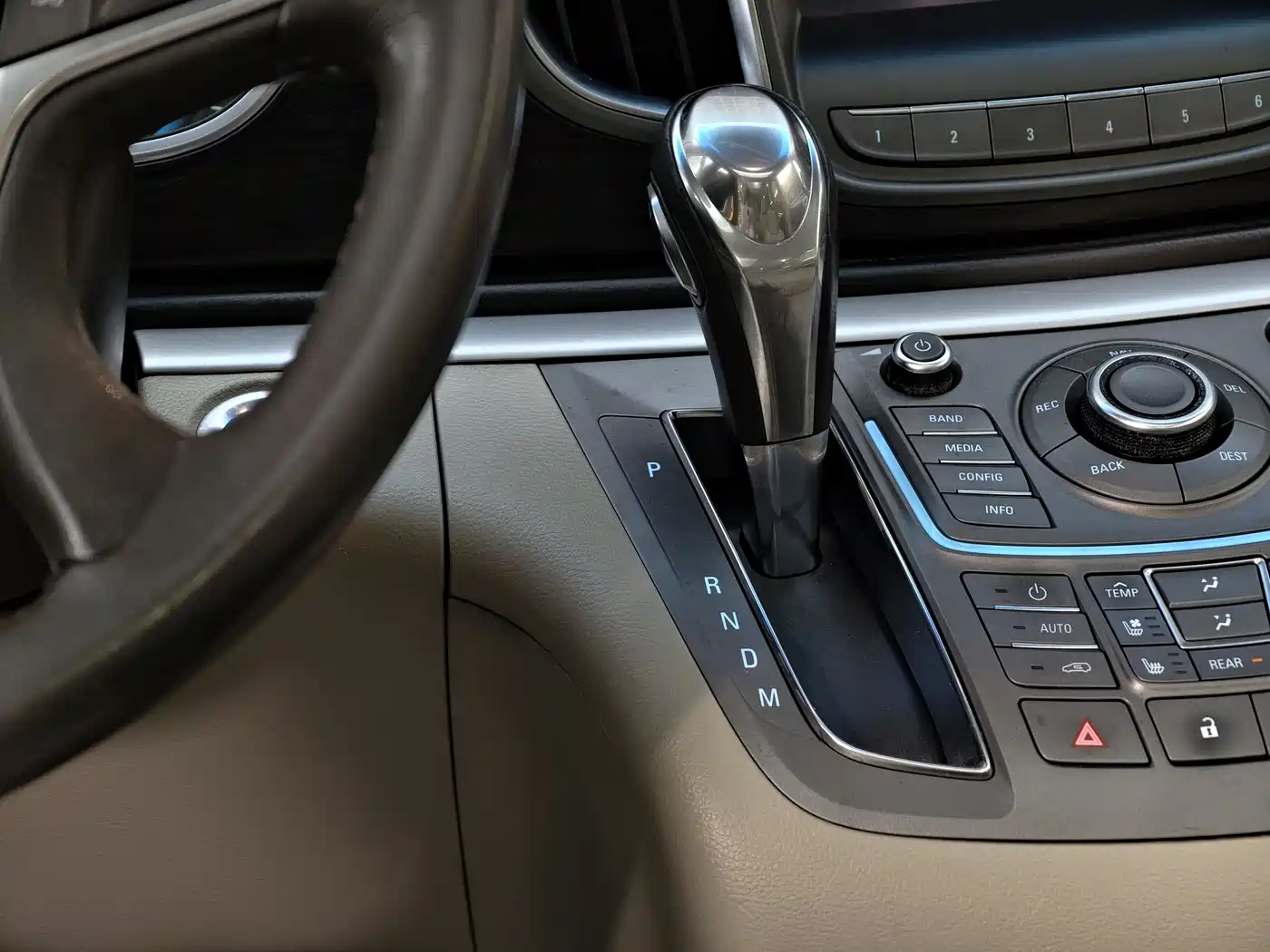 Buick GL8 2014 3.0L XT Luxury Business Flagship фото 27