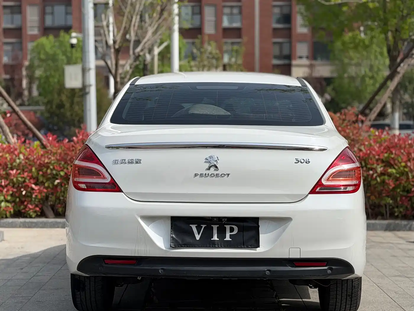 Peugeot 308 2014 Model Joy Edition Classic 1.6L Automatic Superior Style фото 5