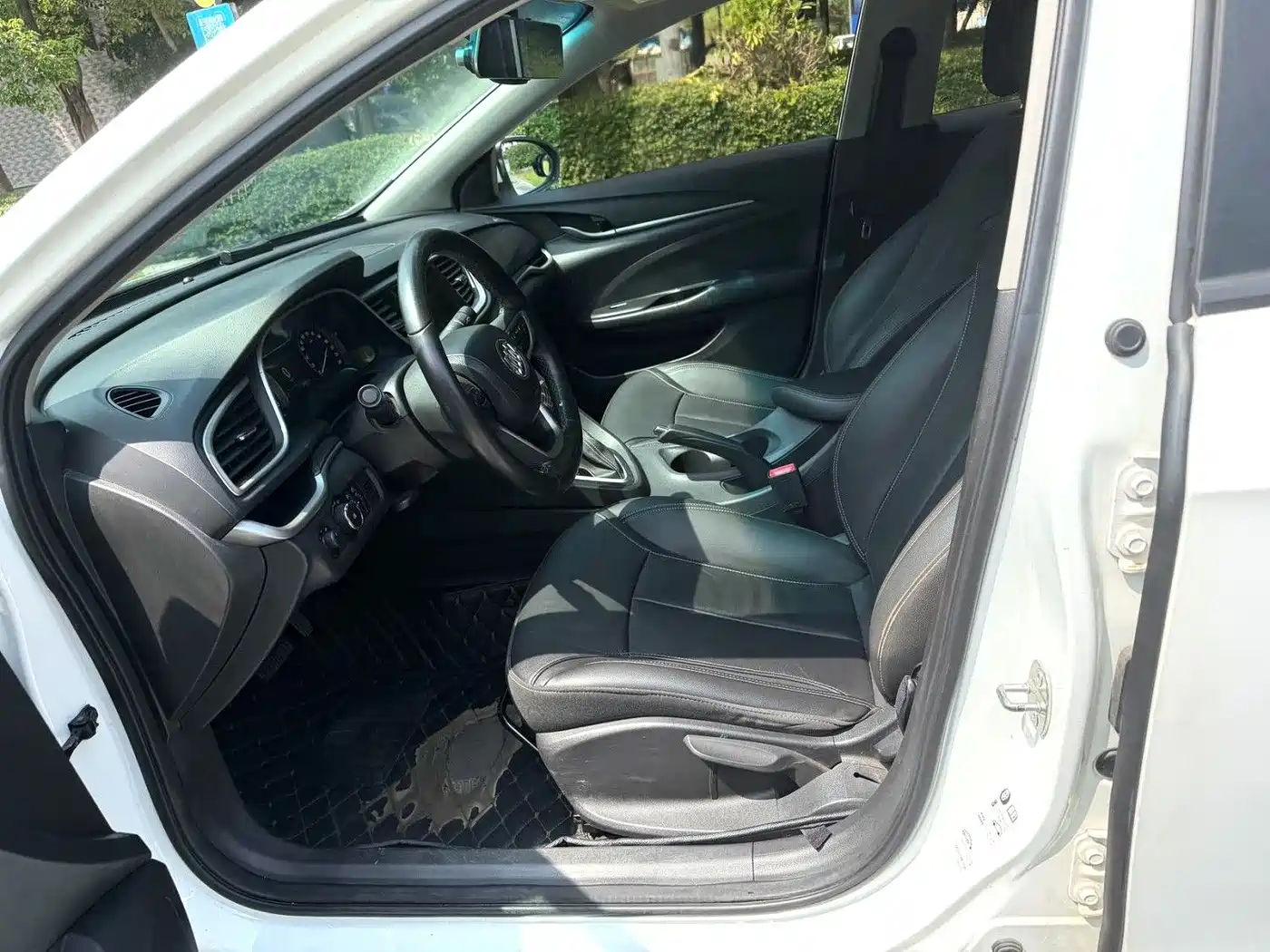 Buick Excelle 2019 18T Auto Connected Elite China VI фото 5