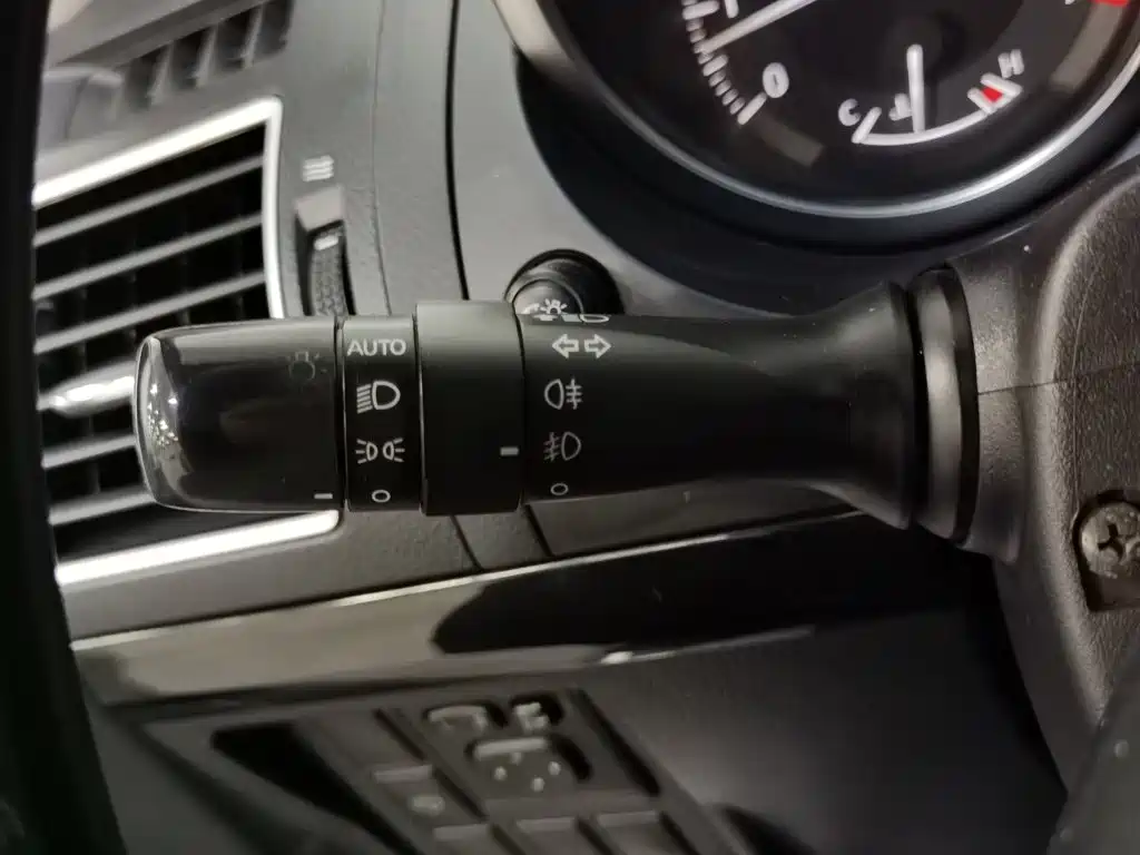 Фото 21 - Toyota Prado