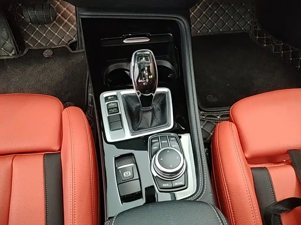 BMW 1 Series 2021 Facelift 125i M Sport Shadow Edition фото 14
