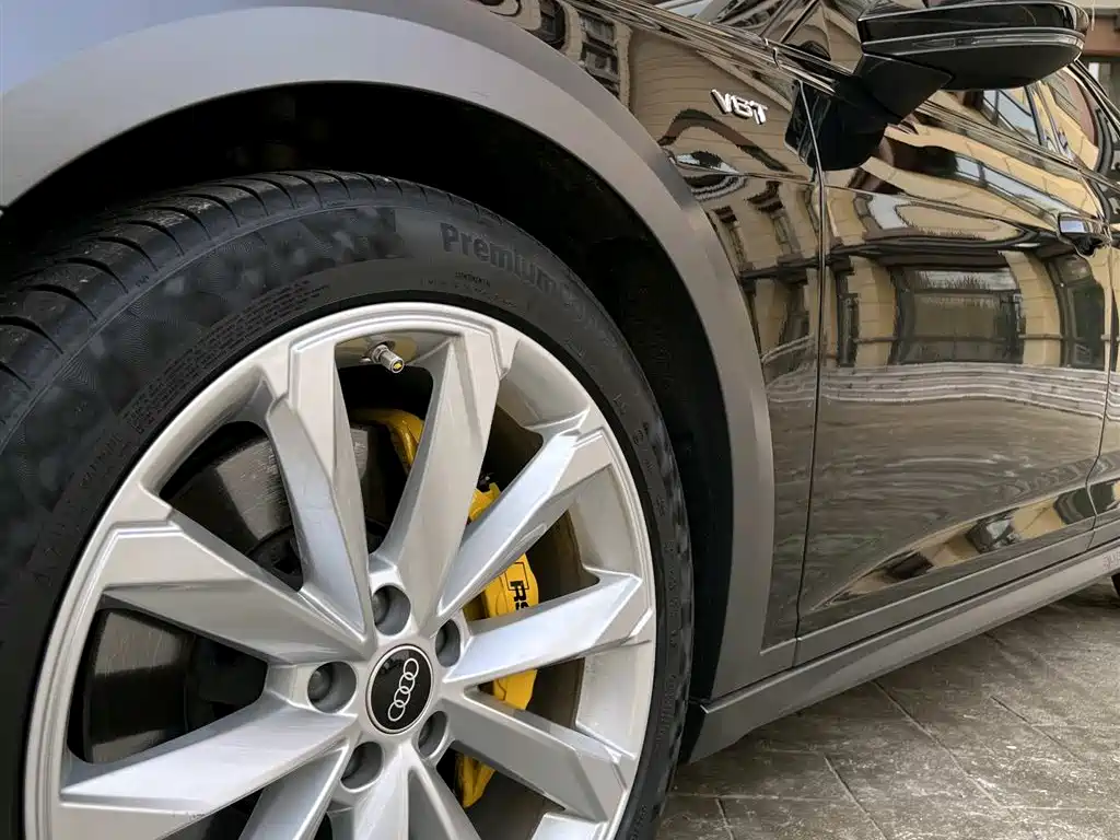 AUDI A6 (IMPORT)