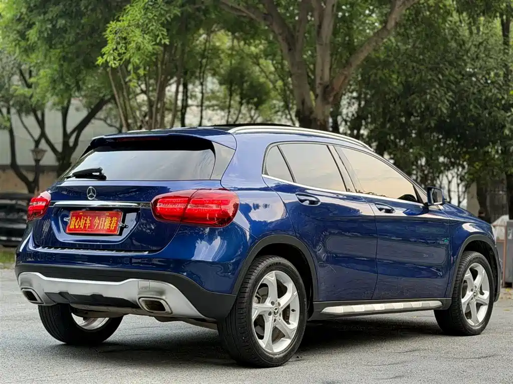 Mercedes-Benz GLA 2018 GLA 200 Fashion фото 6