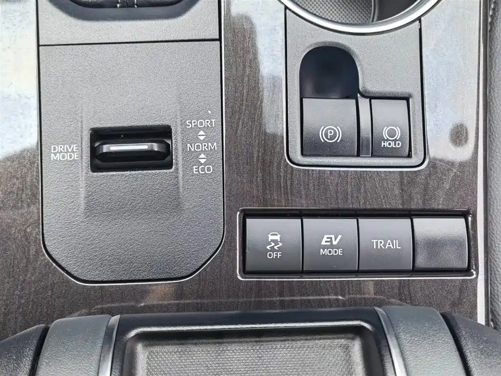 Toyota Crown Kluger 2023 2.5L HEV AWD Premium Edition фото 18