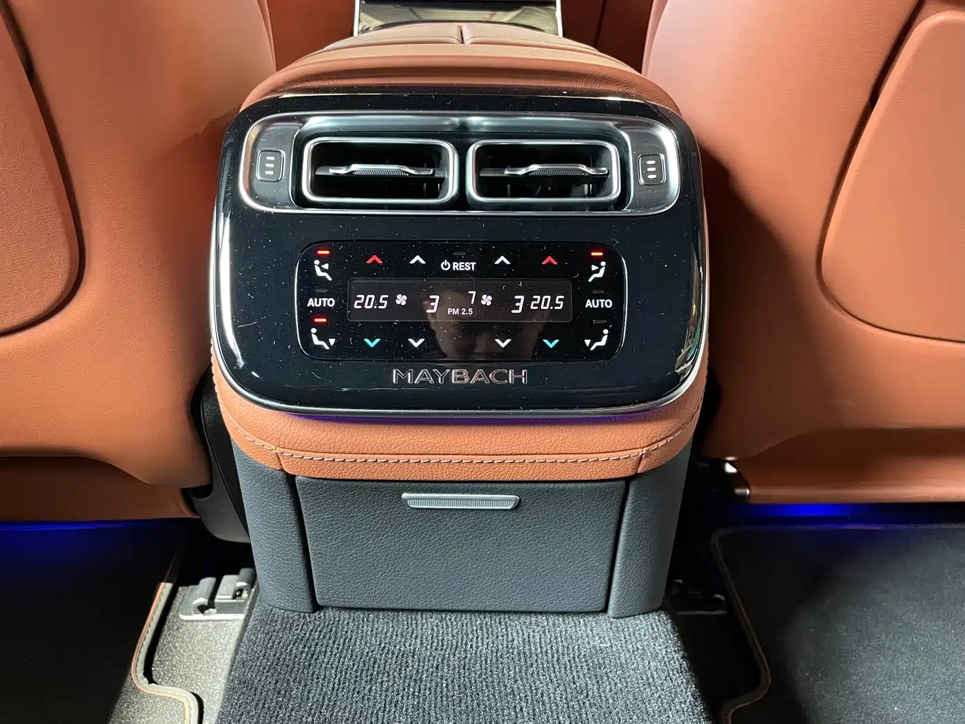 Mercedes-Benz Maybach S-Class 2024 Facelift S 480 4MATIC фото 13