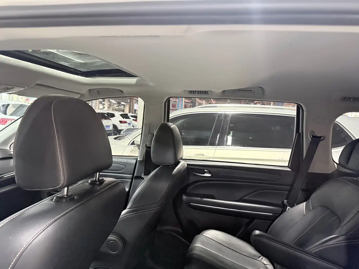 GAC Trumpchi Trumpchi M6 2019 270T Automatic Luxury (7-seater) China V фото 11
