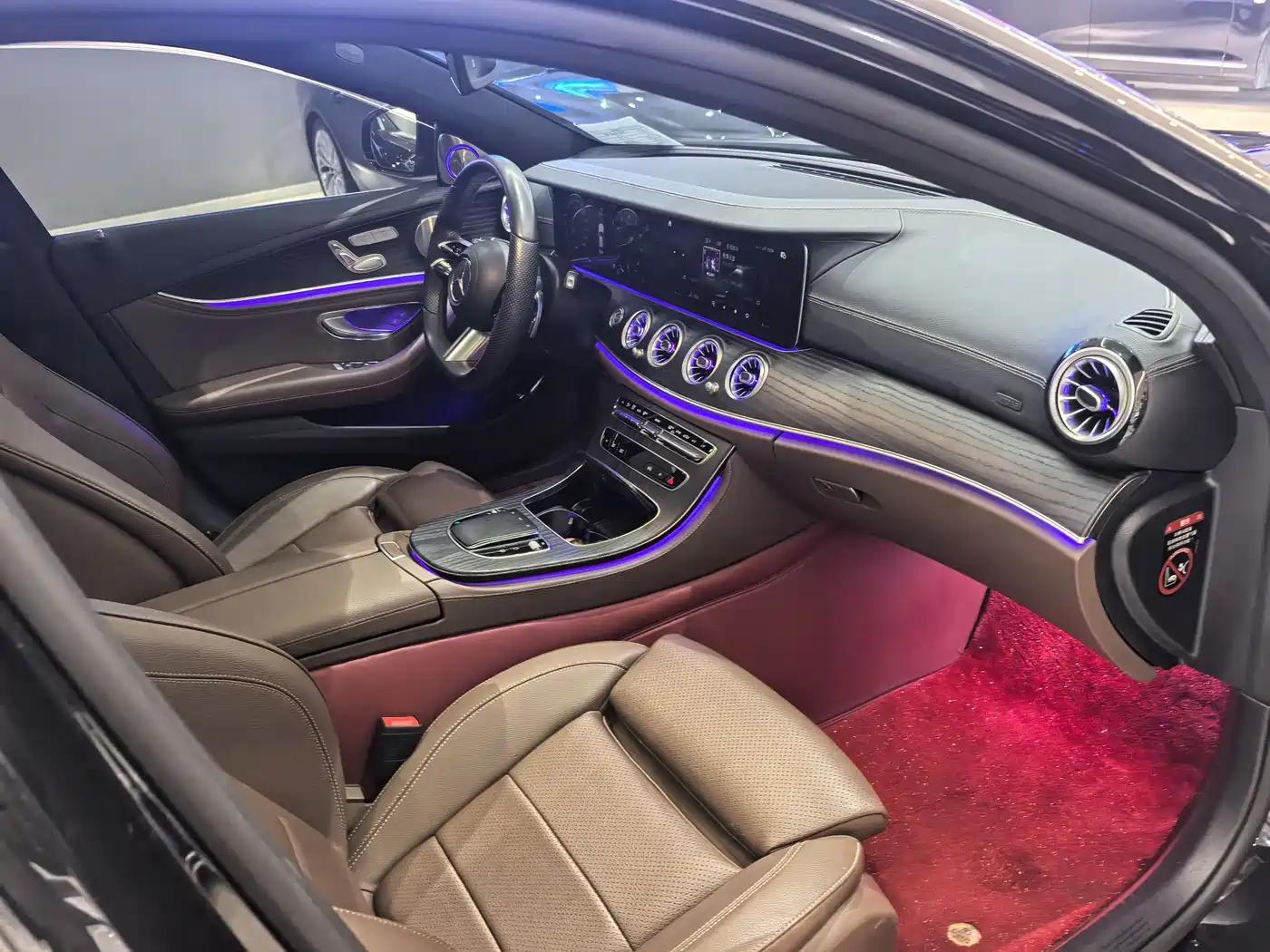 Mercedes-Benz E-Class 2022 E 300 L Fashion фото 7