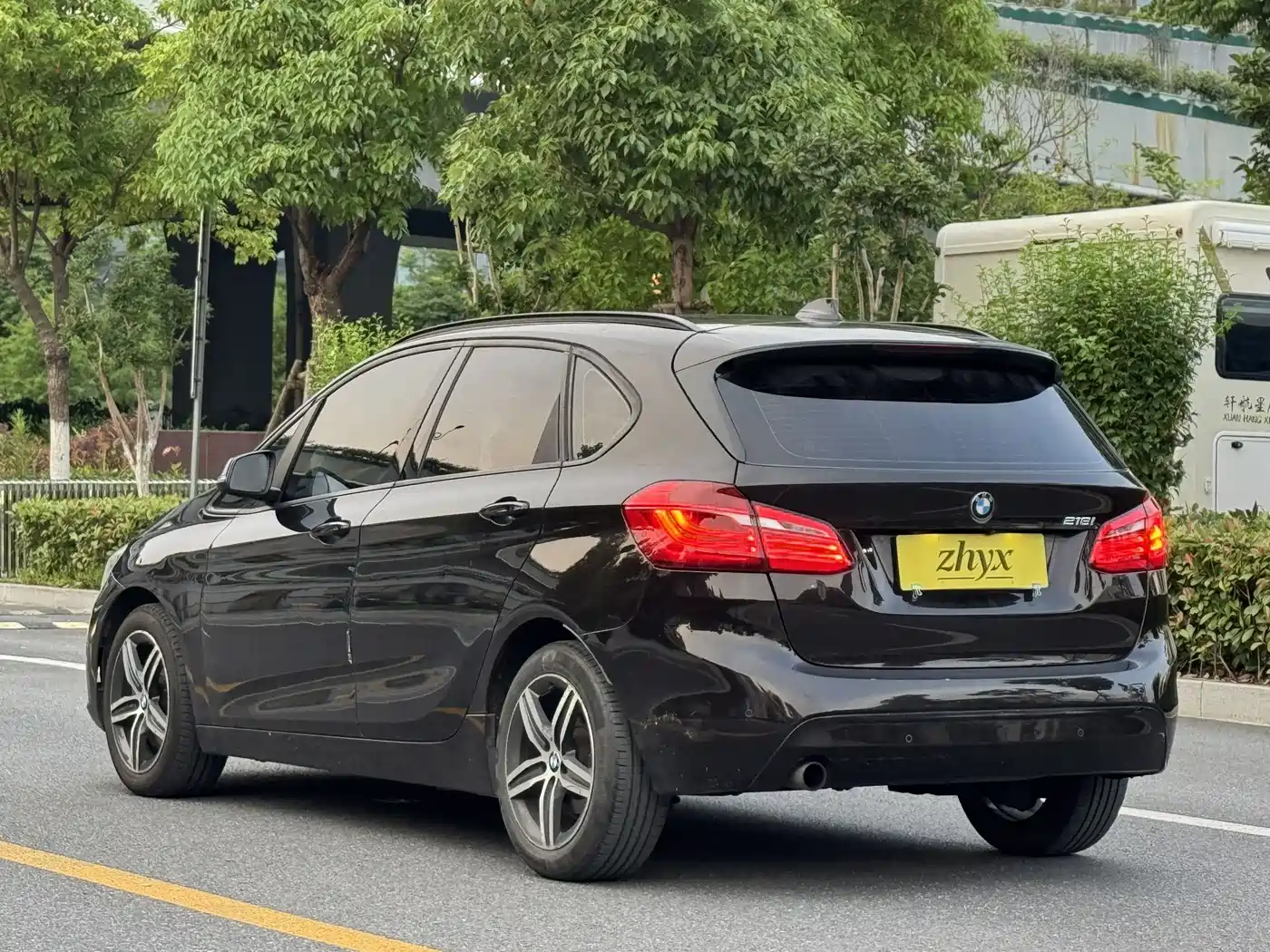 BMW 2 Series Tourer (Import) 2015 218i Sport Design Package фото 5