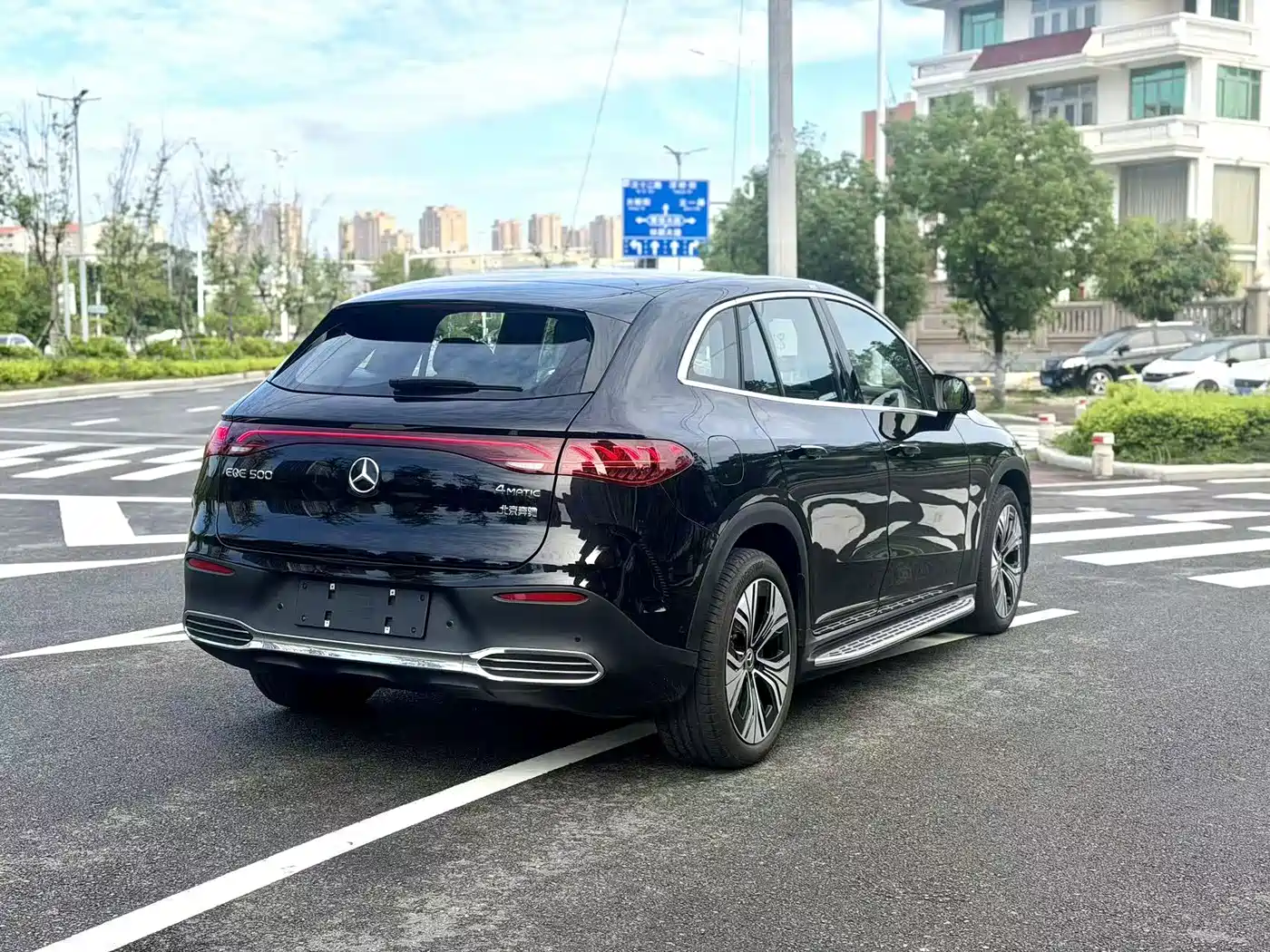 Mercedes-Benz EQE SUV 2025 2024 500 4MATIC Pioneer Edition