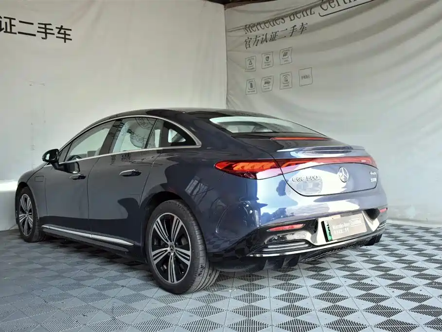 Mercedes-Benz EQE 2024 2025 Model 500 4MATIC Luxury Edition