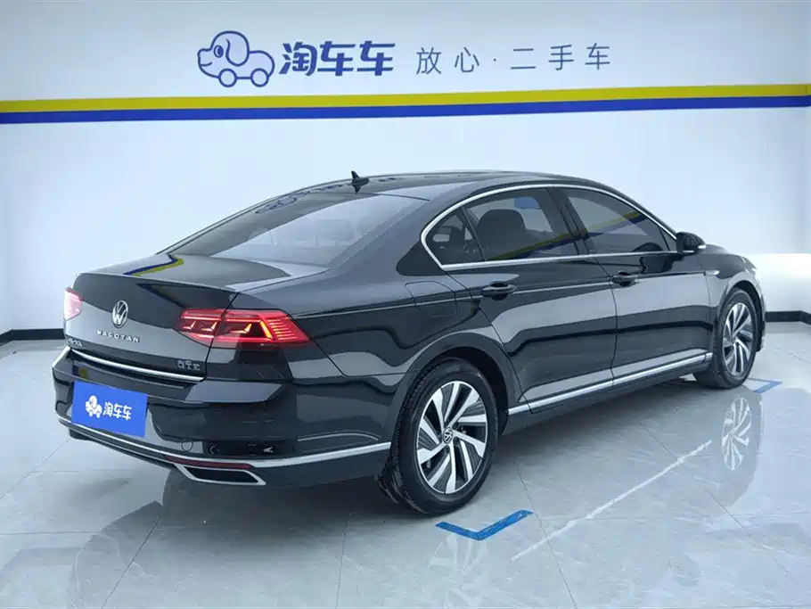 VOLKSWAGEN MAGOTAN GTE PLUG IN HYBRID