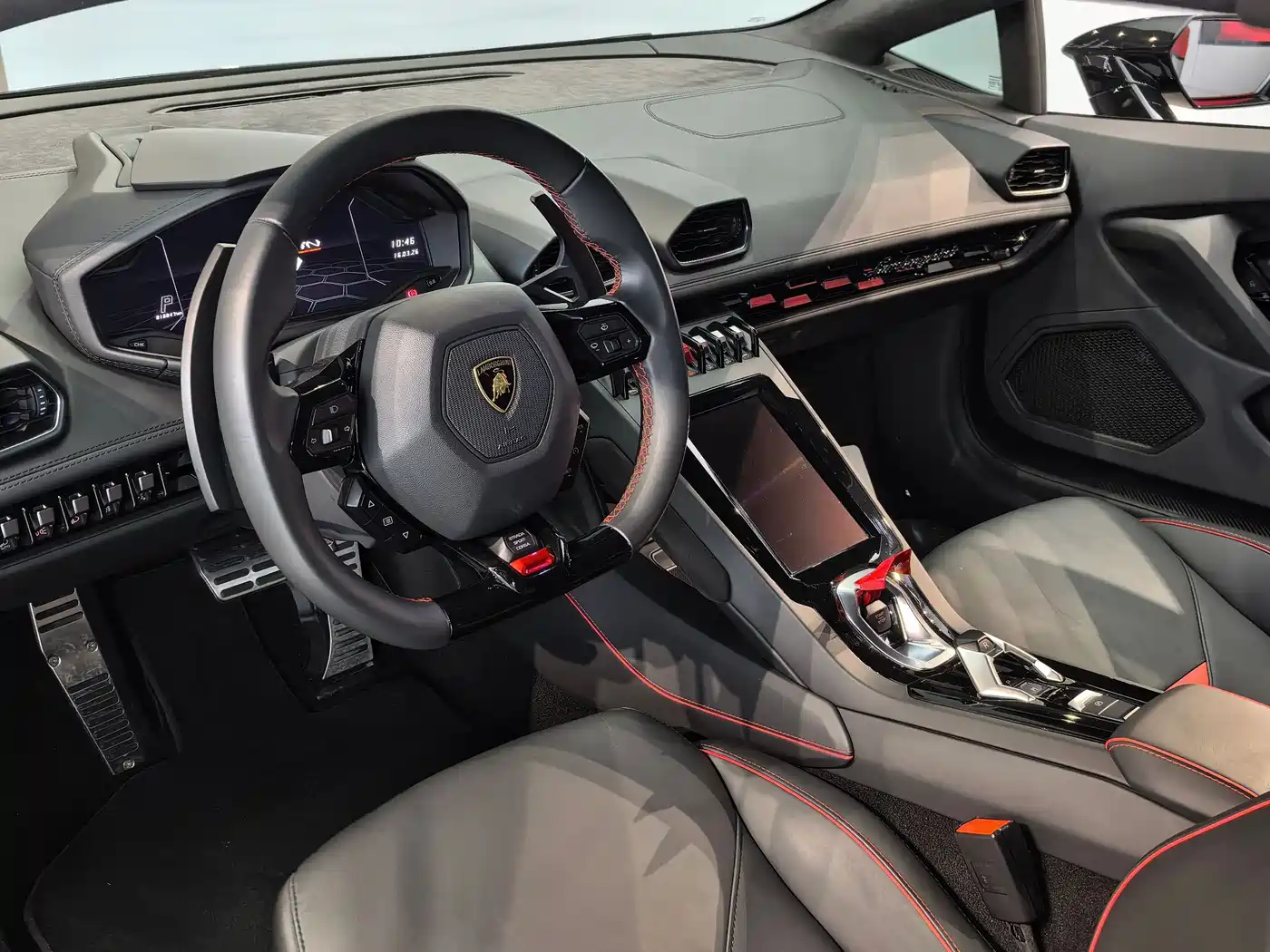 LAMBORGHINI HURACÁN