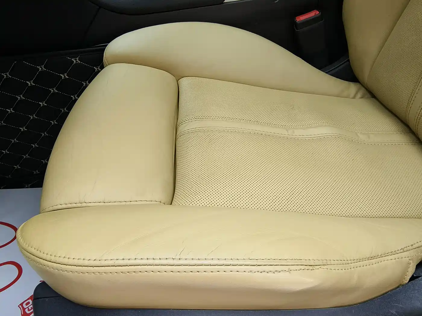 Cadillac SRX 2014 3.0L Flagship Model фото 23