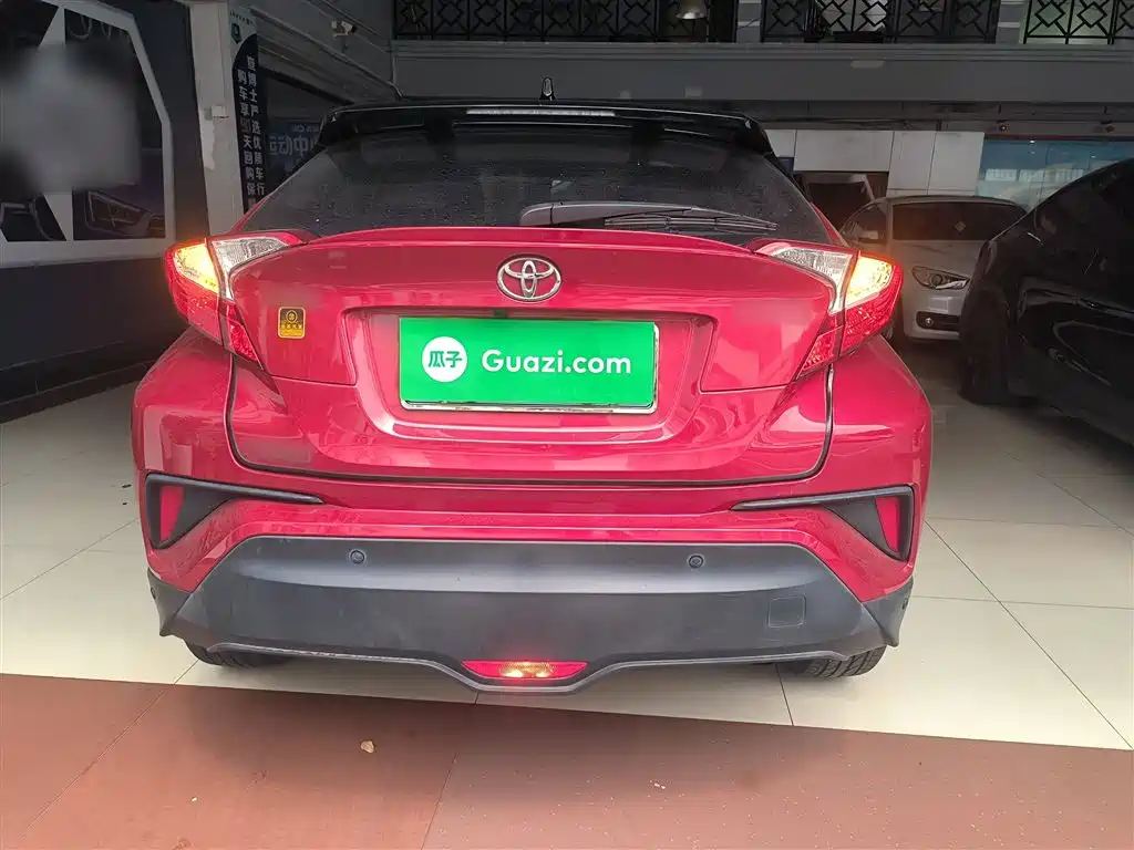 Toyota C-HR 2020 Model 2.0L Leading фото 4