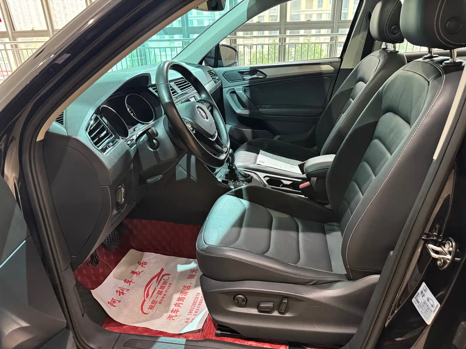 صورة 4 - Volkswagen Tiguan L