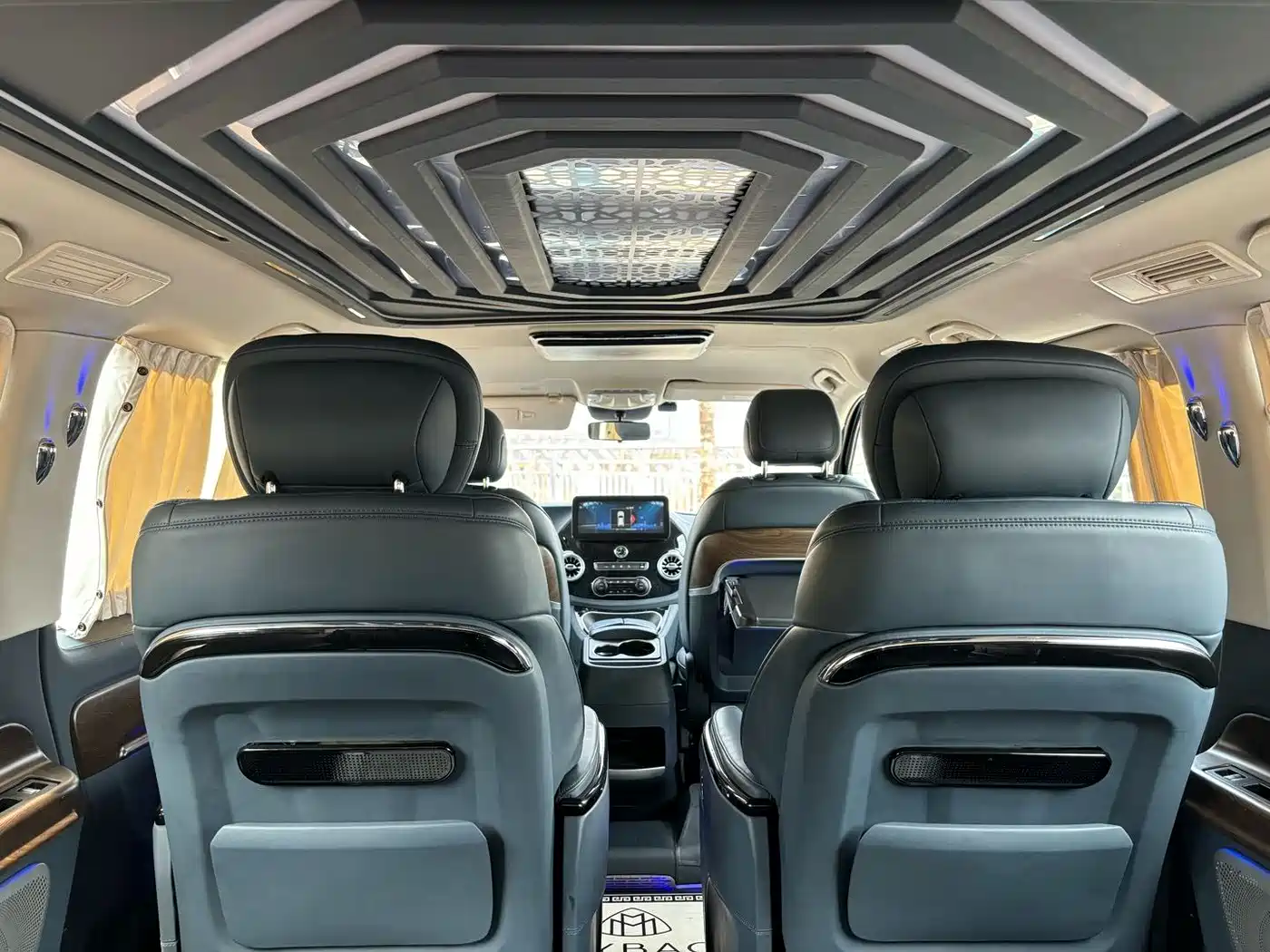 Mercedes-Benz Vito 2020 2.0T Business Edition (7-seater) фото 15