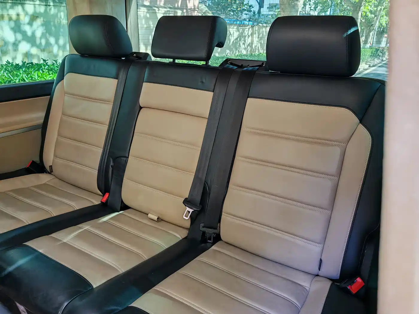 Volkswagen Multivan 2016 2.0TSI 4WD Prestige 7-Seater фото 16