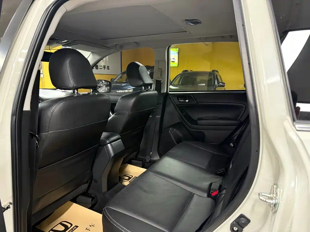 Фото 10 - Subaru Forester
