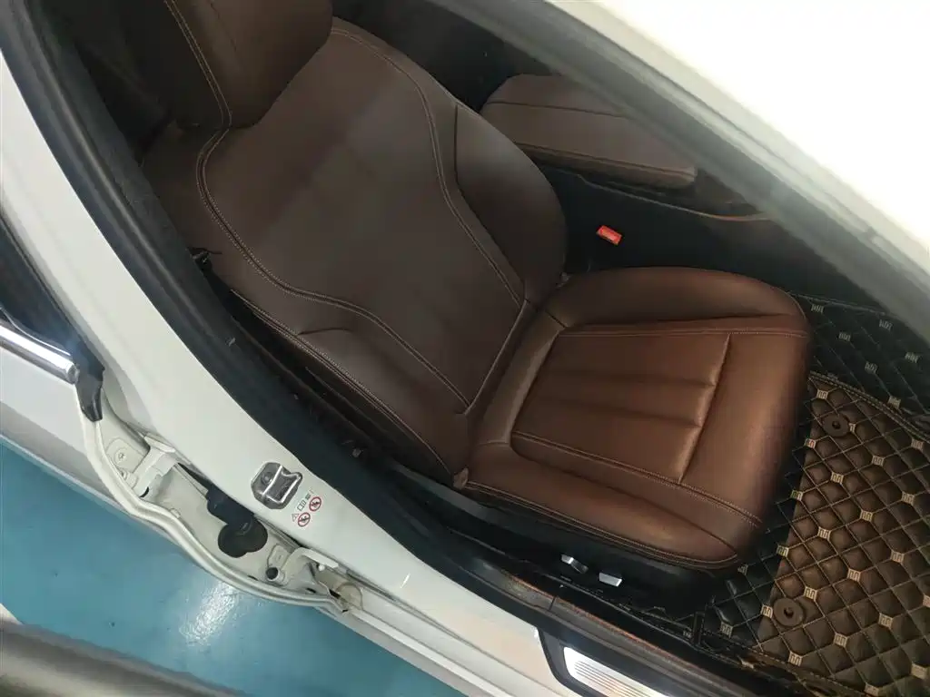 BMW 5 Series 2020 525Li M Sport Package фото 20