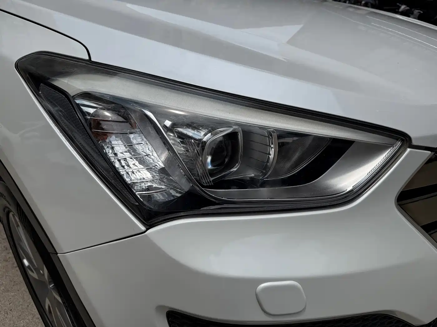 Hyundai Santa Fe 2013 Model 2.4L Automatic 4WD Smart фото 28