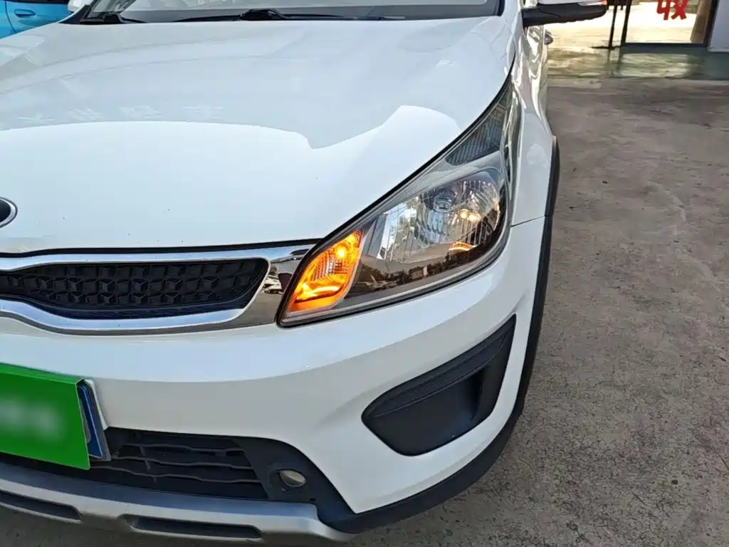 Kia KX CROSS 2018 2017 1.4L AT GLS