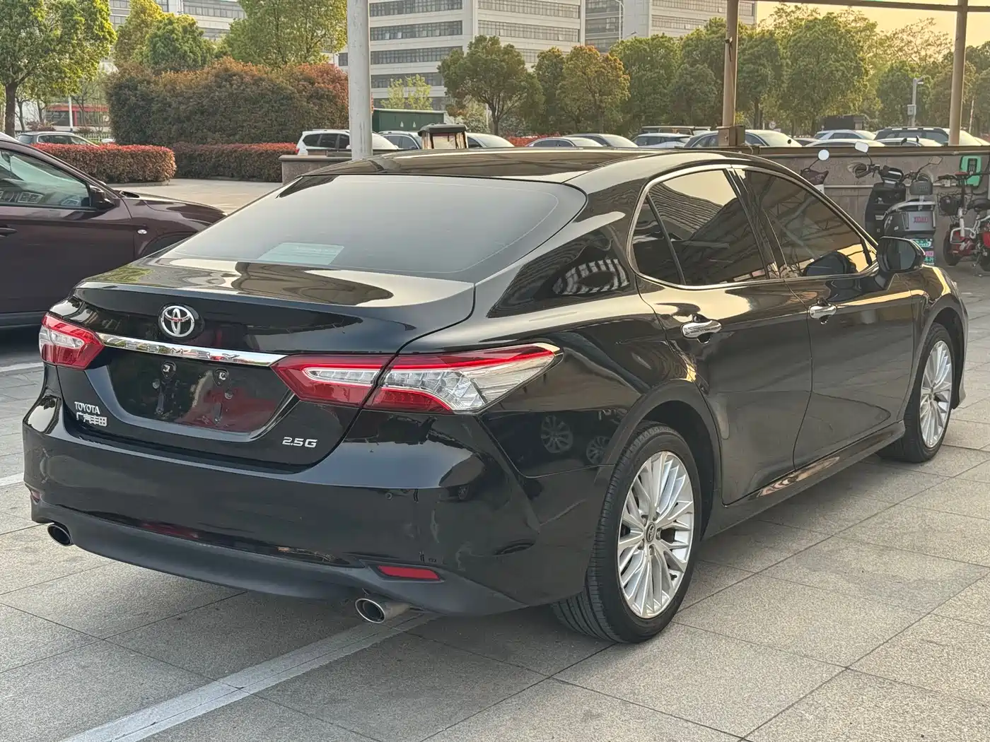 Toyota Camry 2018 2.5G Luxury Edition фото 6