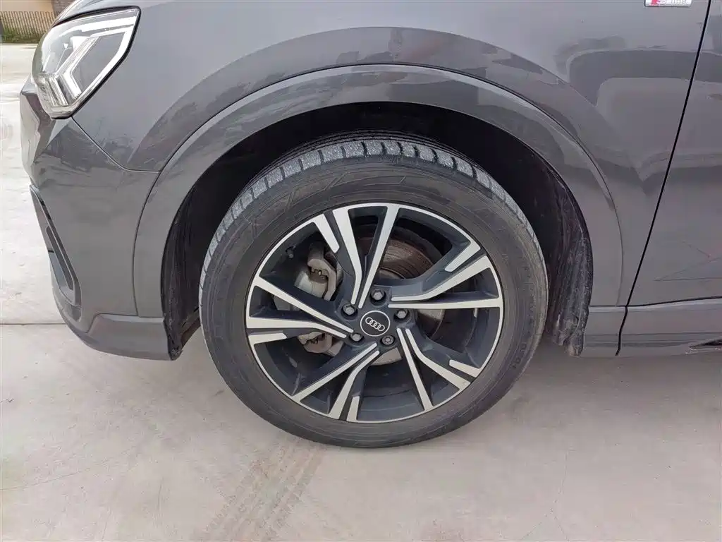 Audi Q3 Sportback 2023 40 TFSI Fashion фото 22